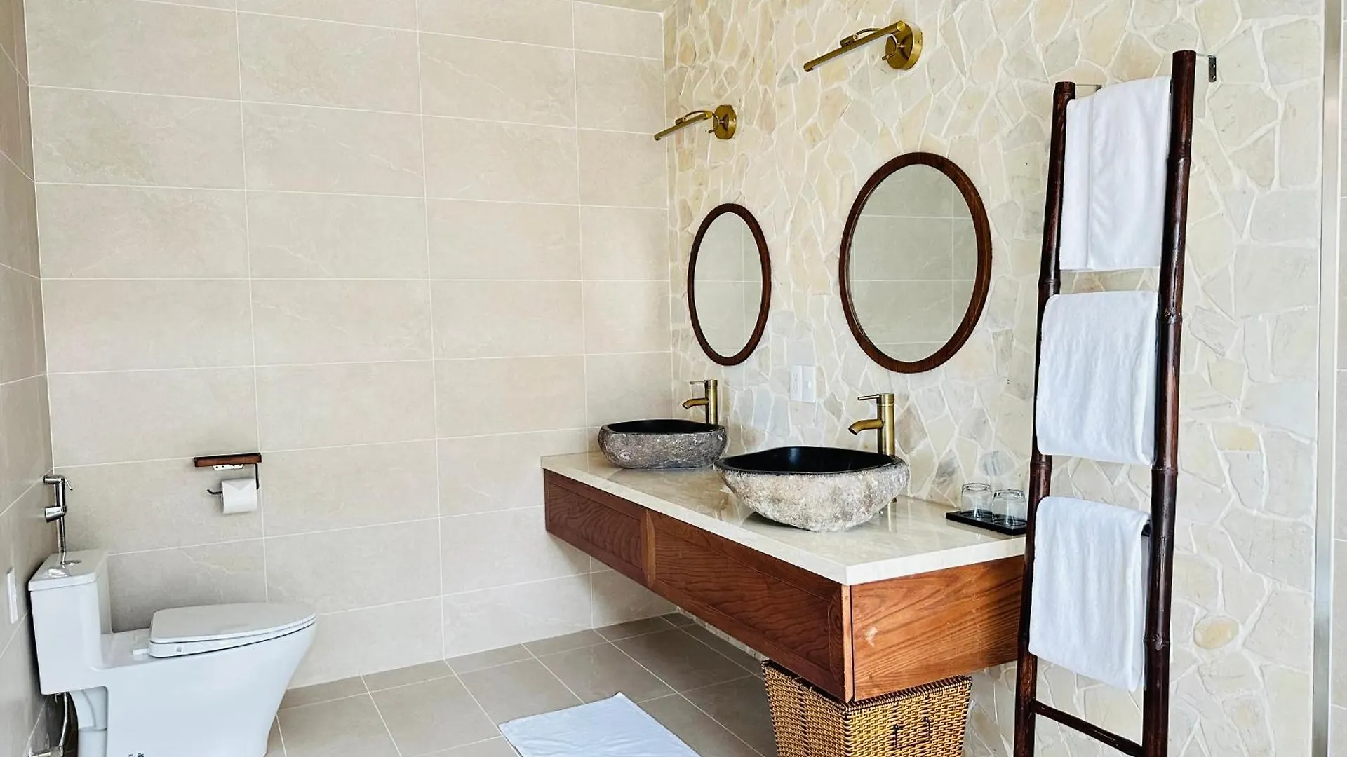 Phu Hai Beach Resort & Spa Phan Thiet 4*,